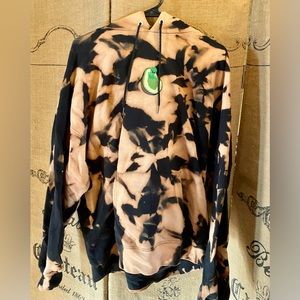 Bleach, tie-dye hoodie
